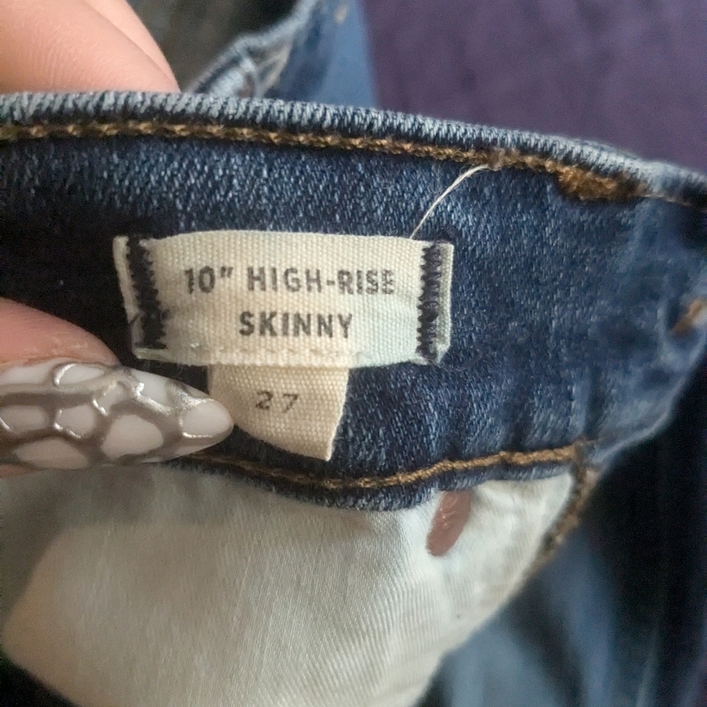 Madewell 10" High-Rise Skinny Jeans with Raw Hem | Size 27 - Picture 4 of 5